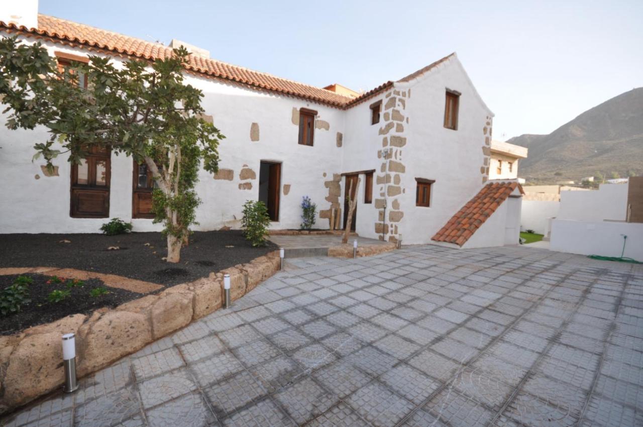 Casaruralarona Valle de San Lorenzo Exterior photo